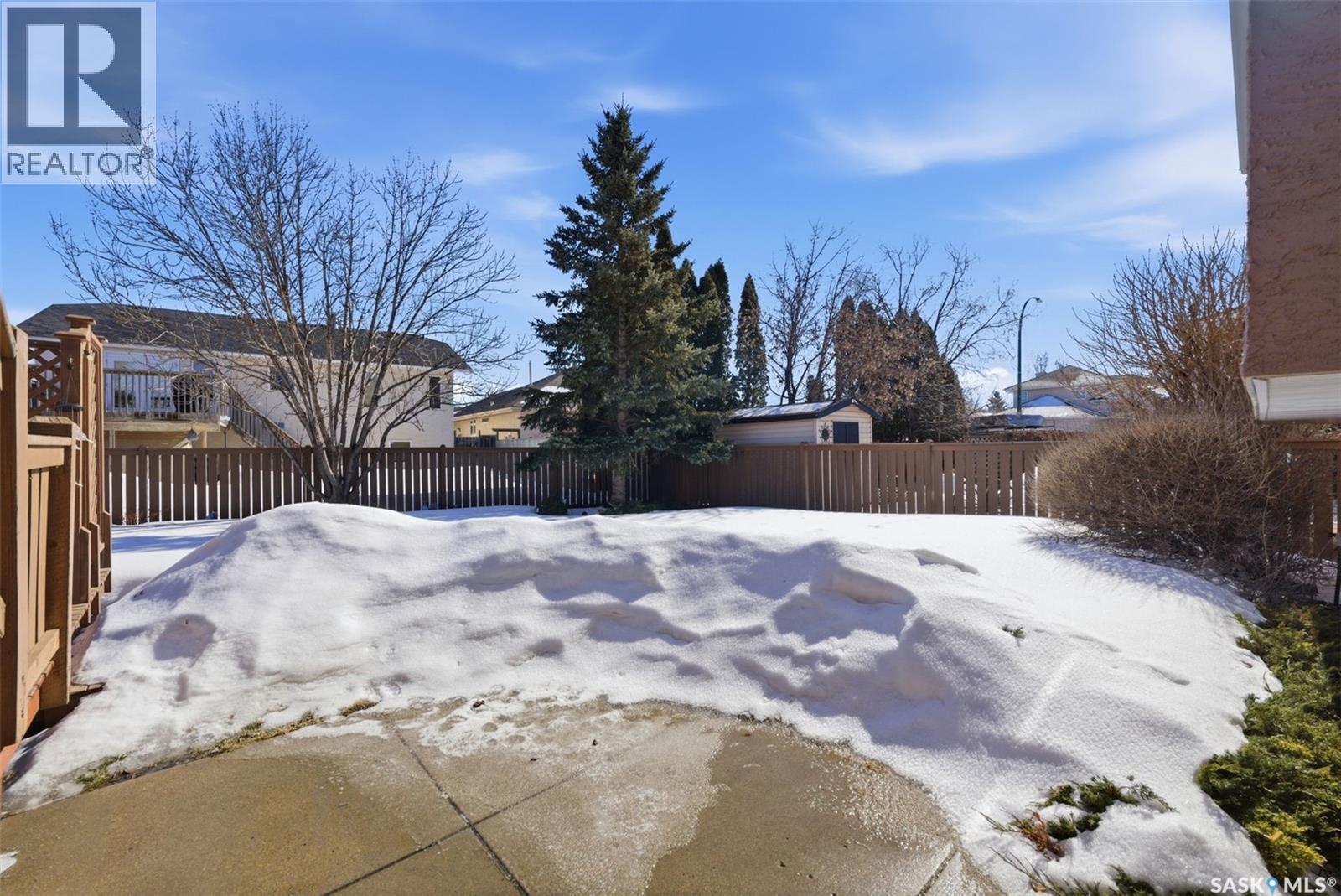 707 Bayview Close, Saskatoon, Saskatchewan  S7V 1B7 - Photo 35 - SK031274