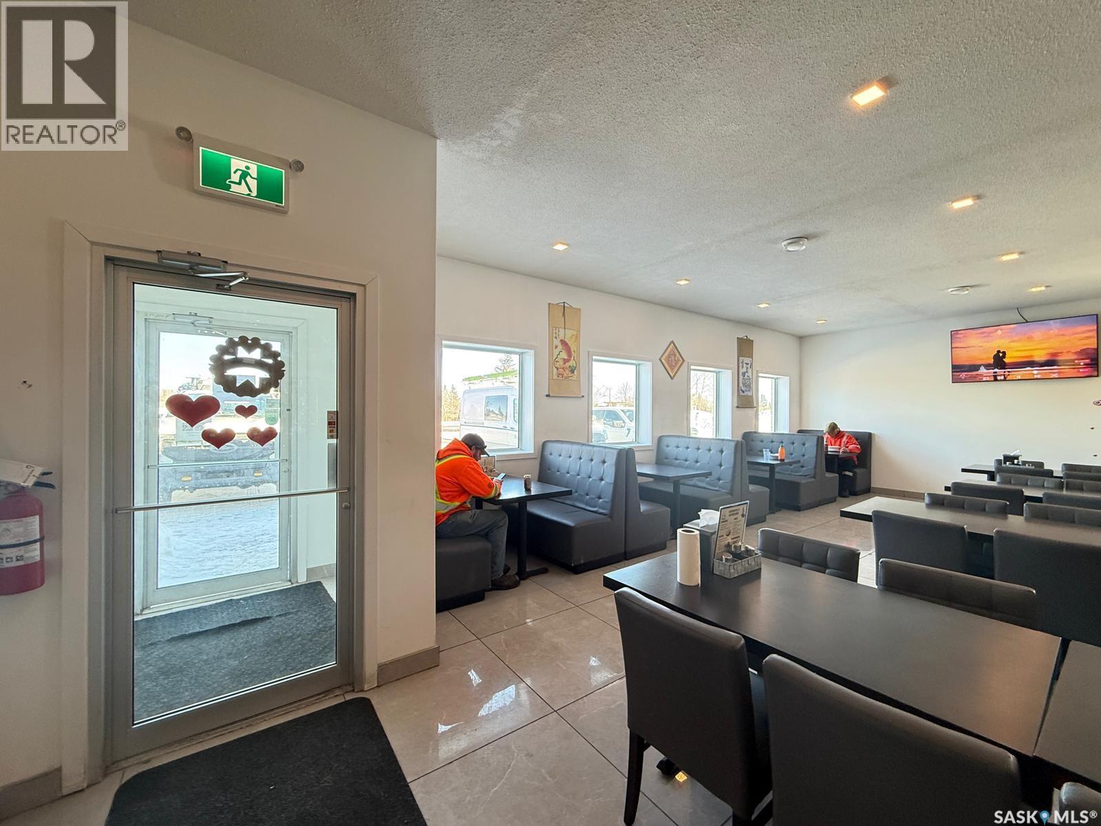 531 South Service Road, Wynyard, Saskatchewan  S0A 4T0 - Photo 14 - SK031134