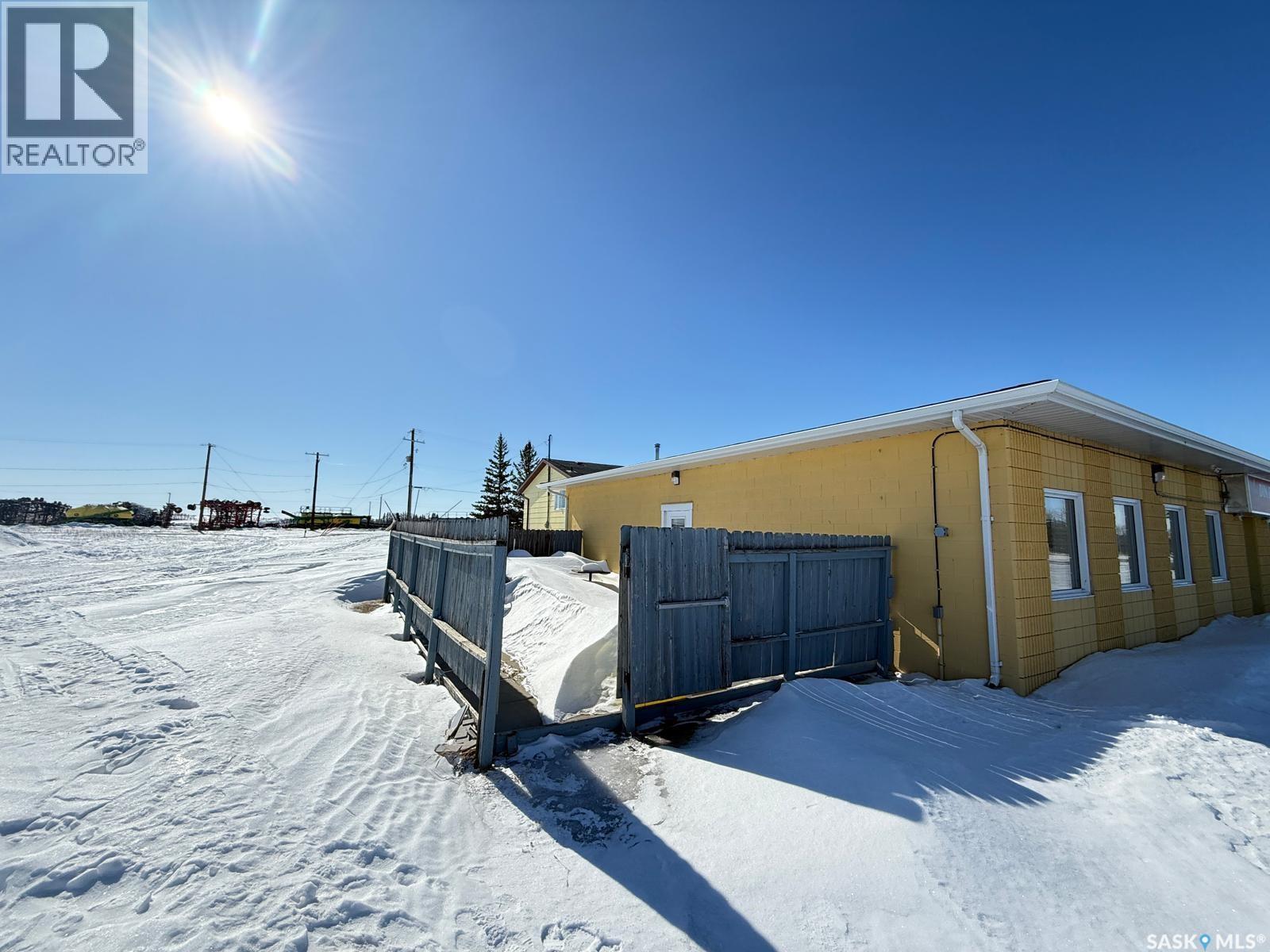 531 South Service Road, Wynyard, Saskatchewan  S0A 4T0 - Photo 37 - SK031134