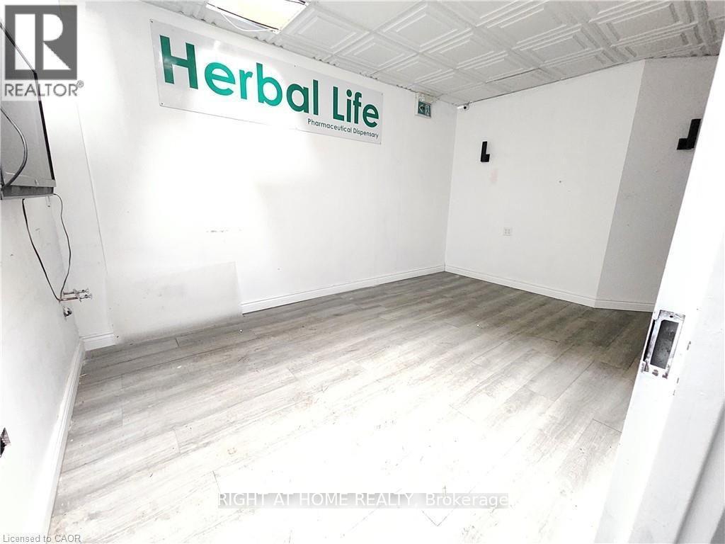 9 - 1447 Upper Ottawa Street, Hamilton, Ontario  L8W 3J6 - Photo 2 - X12919546