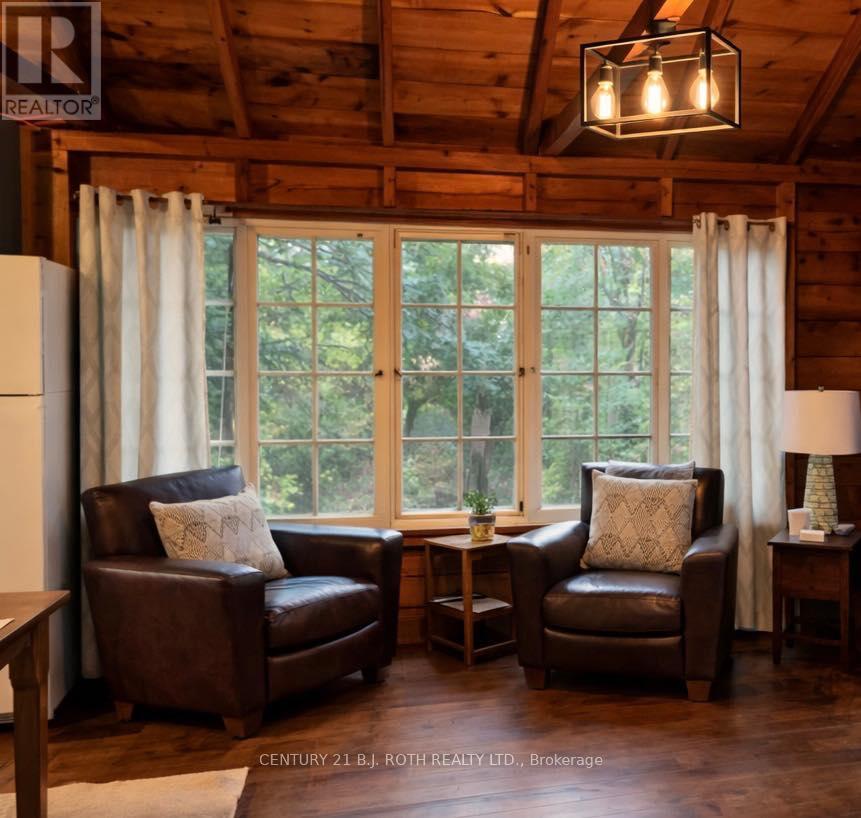 1042 Inukshuk Trail, Minden Hills, Ontario  K0M 2K0 - Photo 13 - X12919586