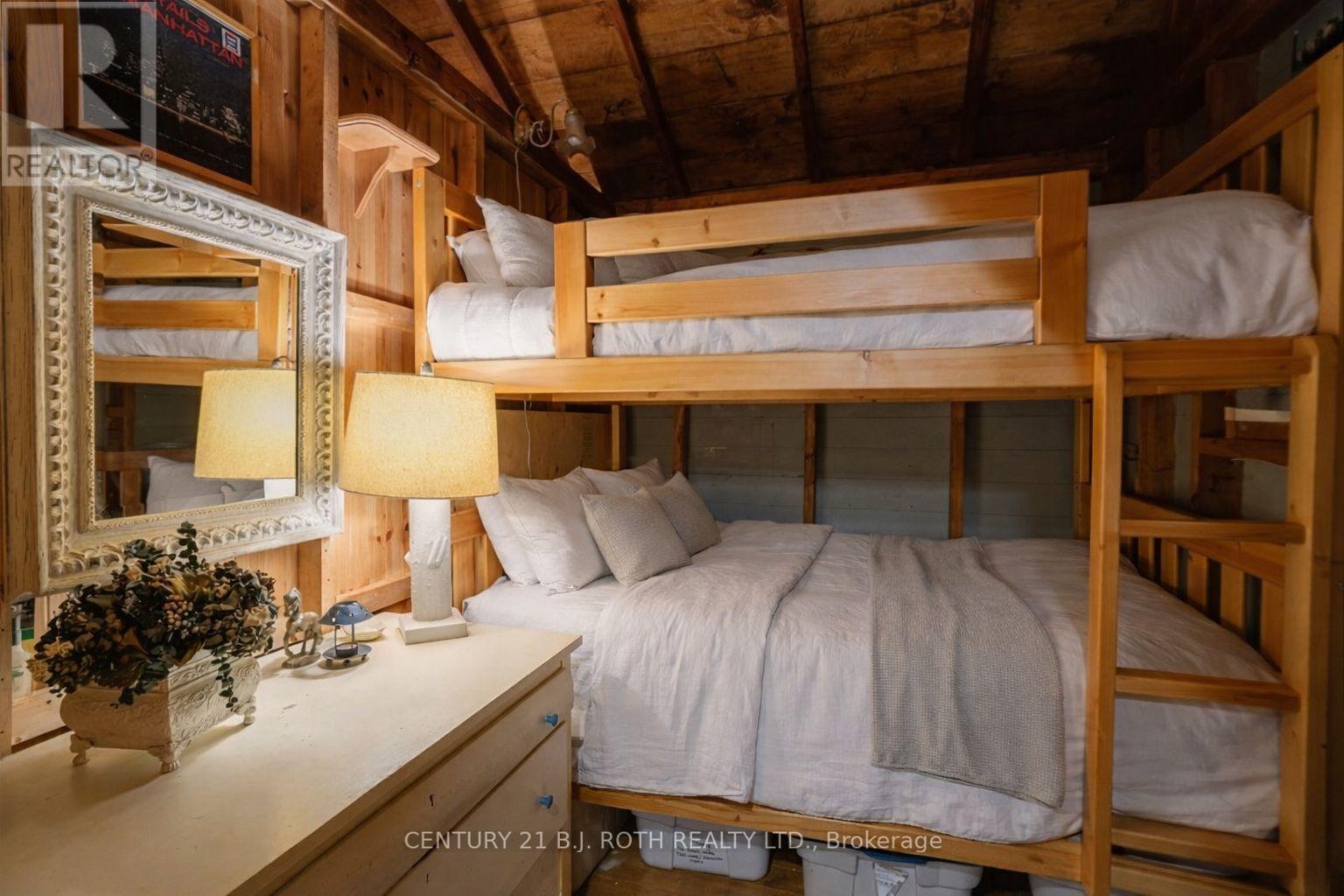 1042 Inukshuk Trail, Minden Hills, Ontario  K0M 2K0 - Photo 19 - X12919586