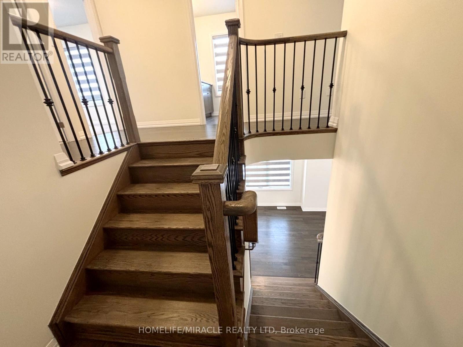 32 Riley Park Drive, Haldimand, Ontario  N3W 0K2 - Photo 18 - X12919630