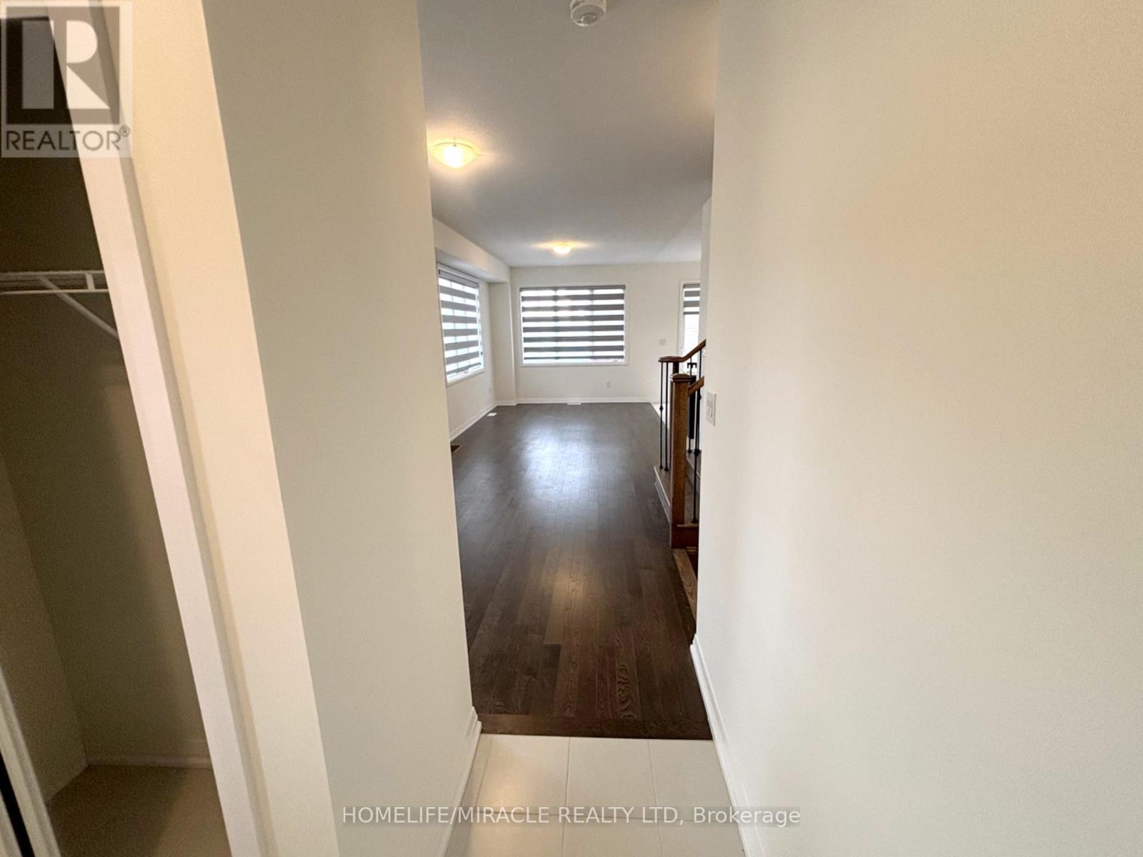 32 Riley Park Drive, Haldimand, Ontario  N3W 0K2 - Photo 6 - X12919630