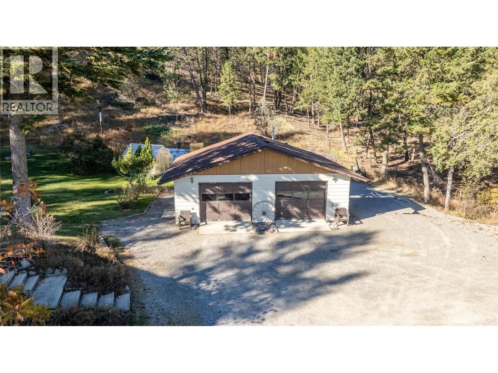 7 Westside Road, Invermere, British Columbia  V0A 1K5 - Photo 4 - 10366181