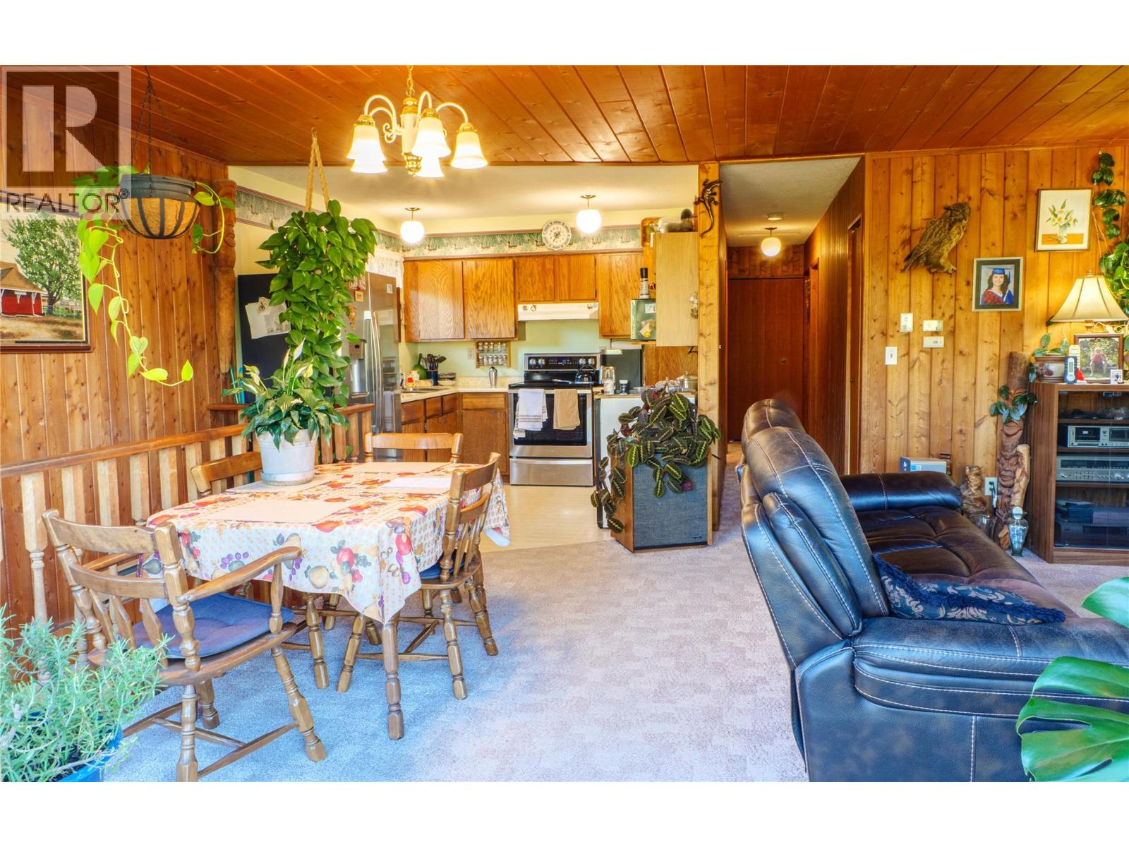 7 Westside Road, Invermere, British Columbia  V0A 1K5 - Photo 10 - 10366181