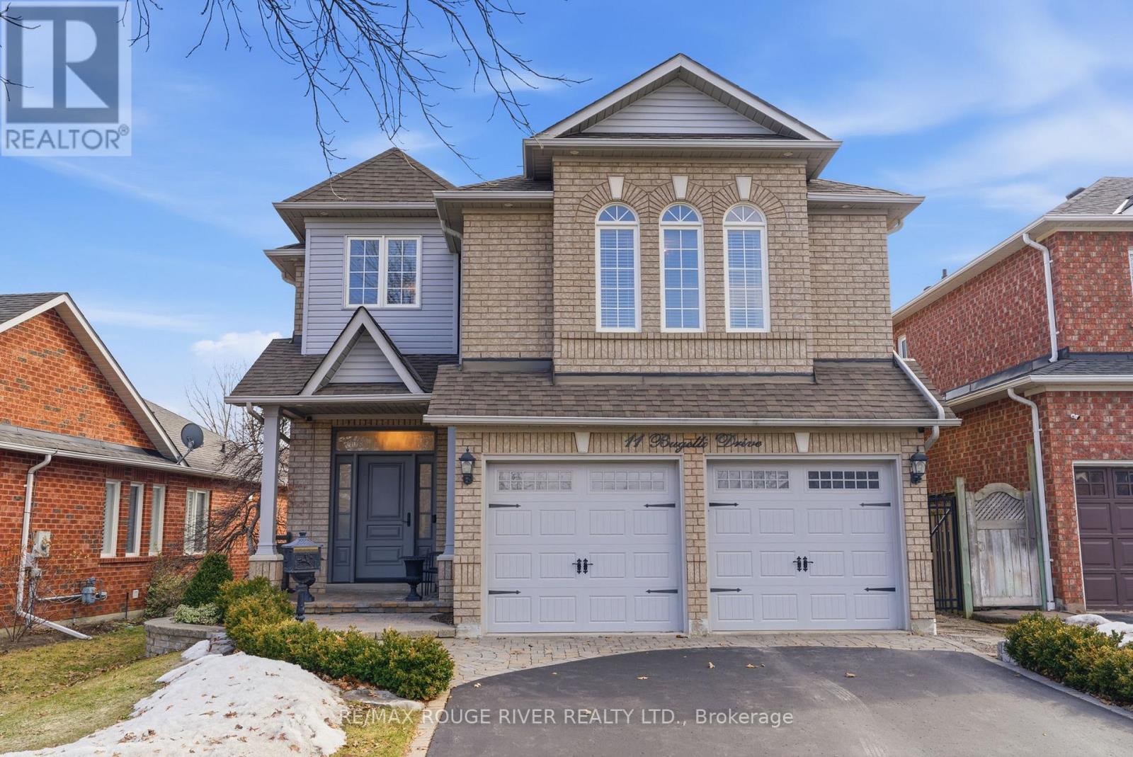 11 BUGELLI DRIVE, Whitby, Ontario