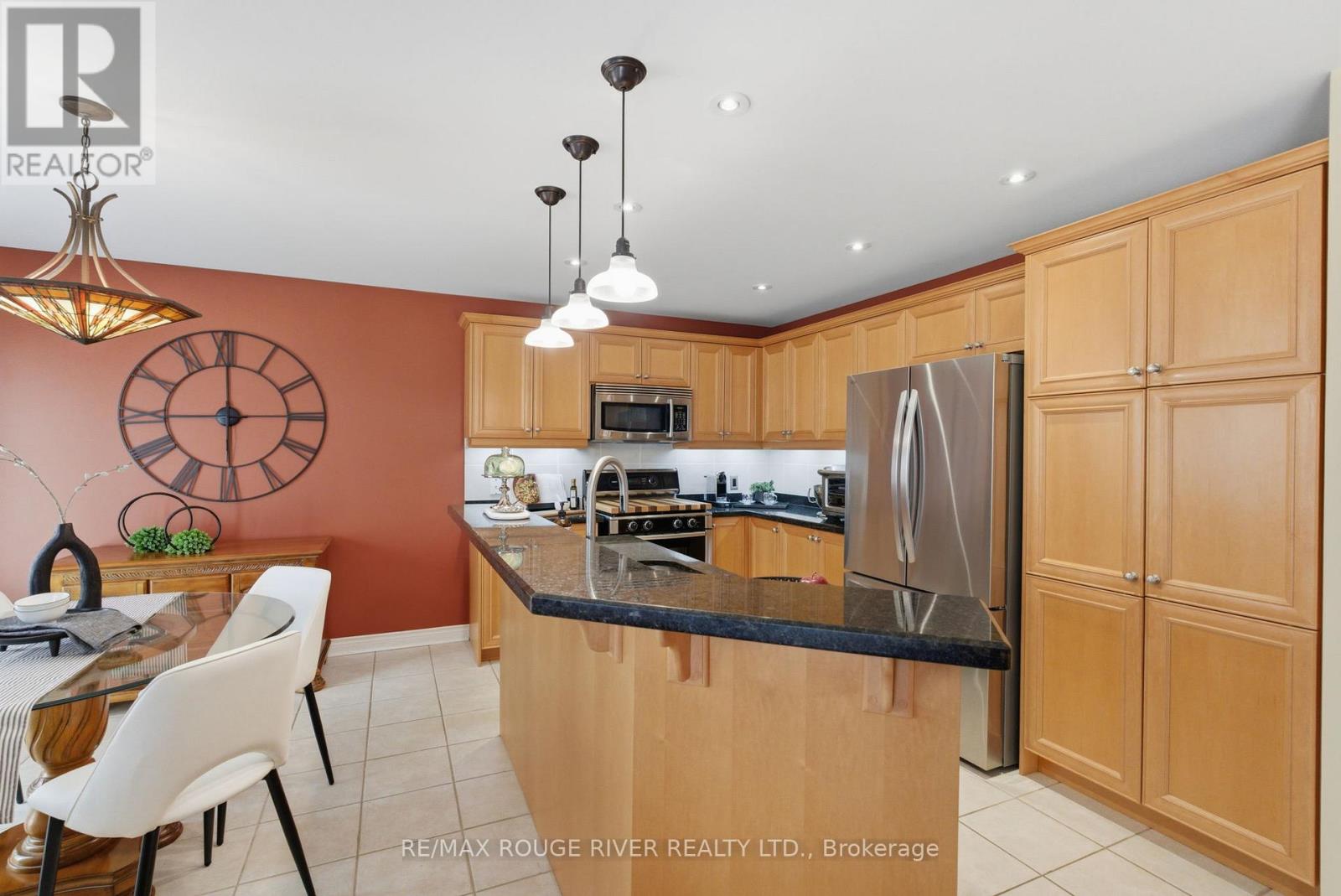 11 Bugelli Drive, Whitby, Ontario  L1R 3B7 - Photo 12 - E12919772