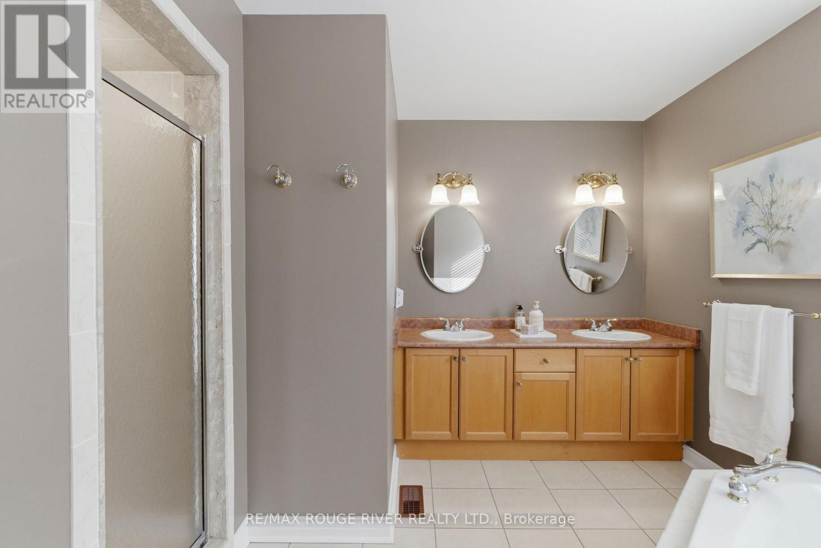 11 Bugelli Drive, Whitby, Ontario  L1R 3B7 - Photo 35 - E12919772