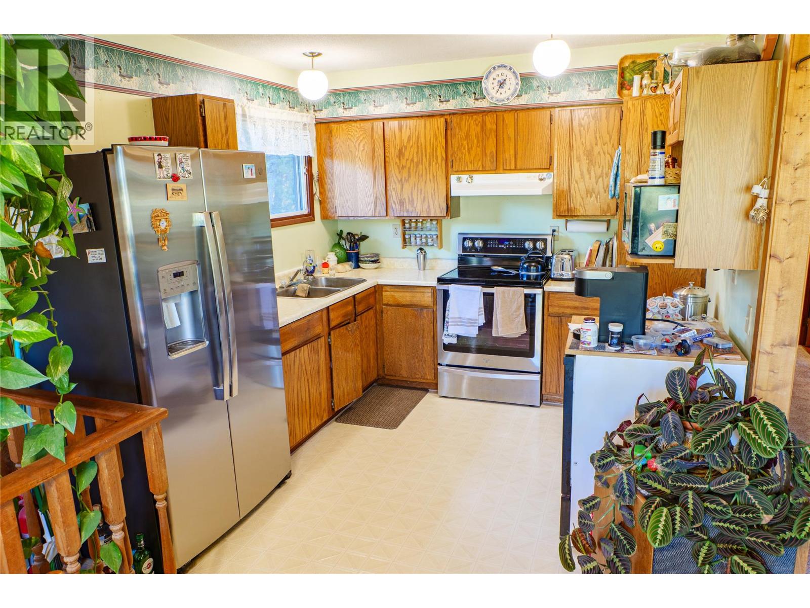 7 Westside Road, Invermere, British Columbia  V0A 1K5 - Photo 11 - 10366181