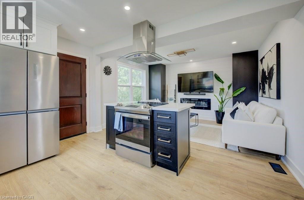 28 Barons Avenue S, Hamilton, Ontario  L8K 2X9 - Photo 10 - 40812447