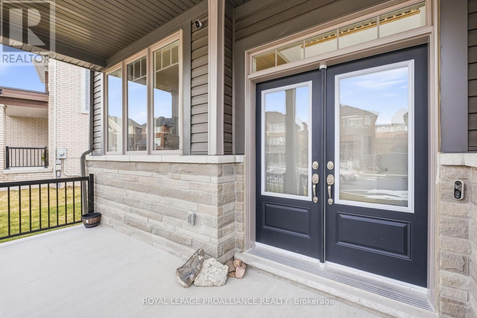 998 Trailsview Avenue, Cobourg, Ontario  K9A 4K3 - Photo 4 - X12919850