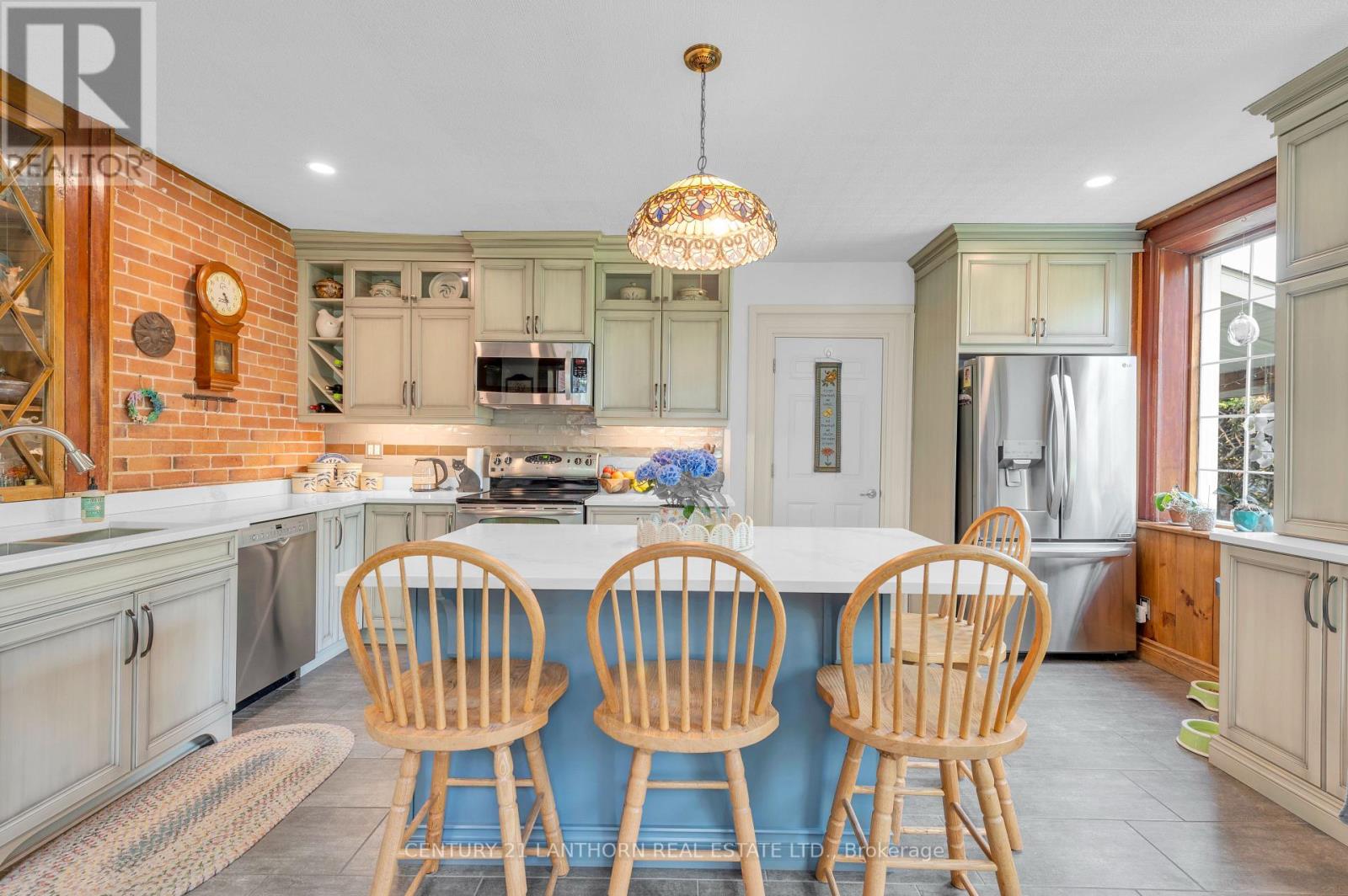 26 Nelson Street, Centre Hastings, Ontario  K0K 2K0 - Photo 11 - X12919874