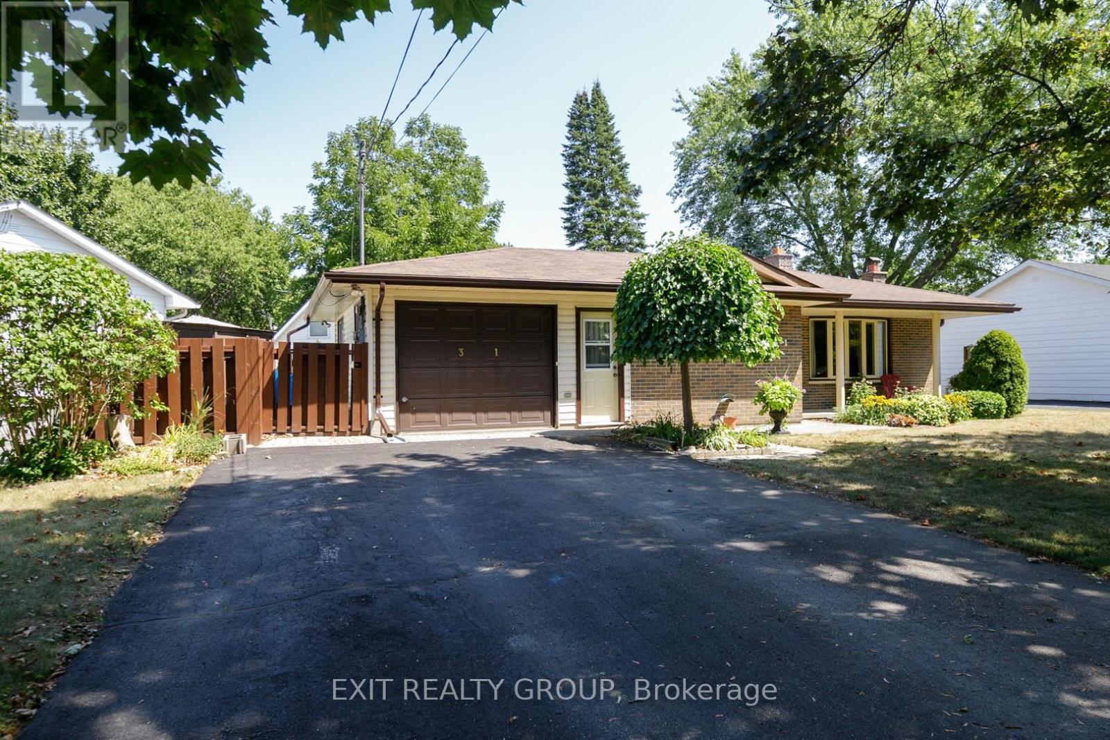 31 Lexington Crescent, Belleville, Ontario  K8P 4L2 - Photo 2 - X12919900