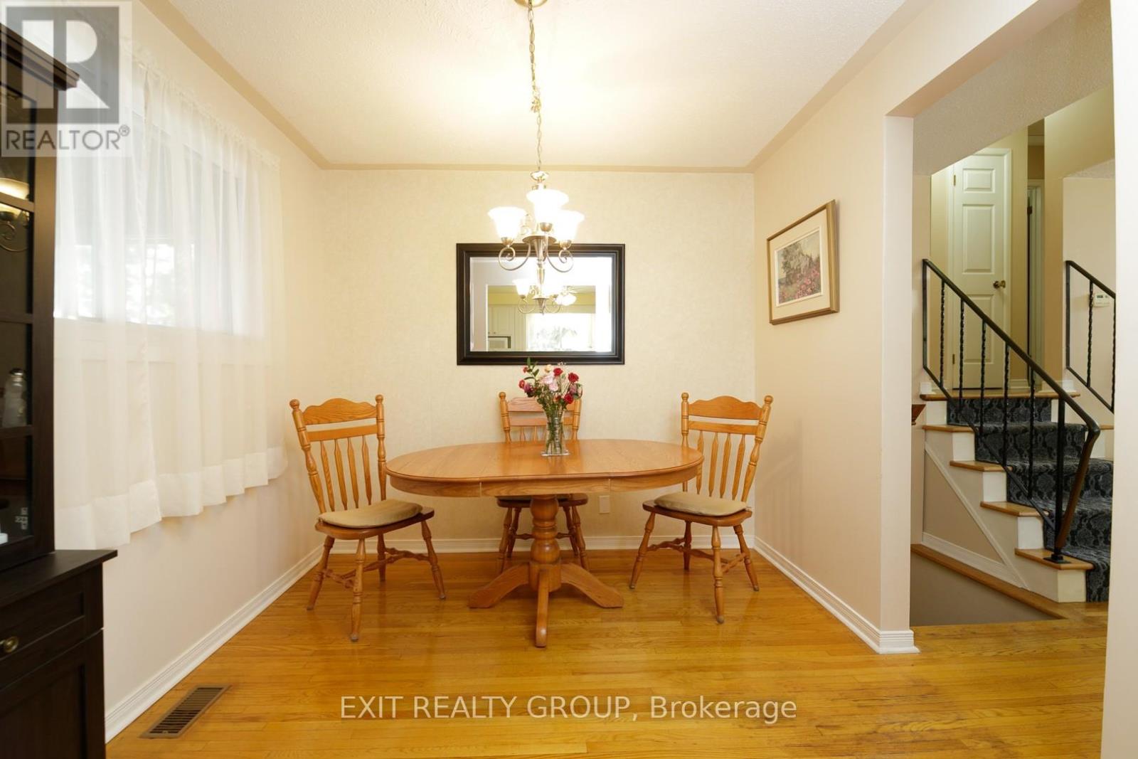 31 Lexington Crescent, Belleville, Ontario  K8P 4L2 - Photo 8 - X12919900