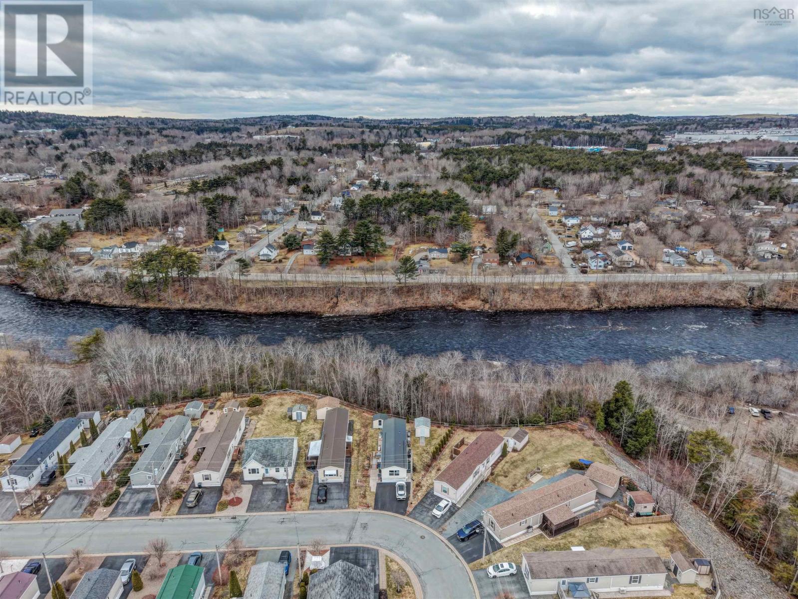 726 Lahave Street, Bridgewater, Nova Scotia  B4V 4E4 - Photo 7 - 202601379