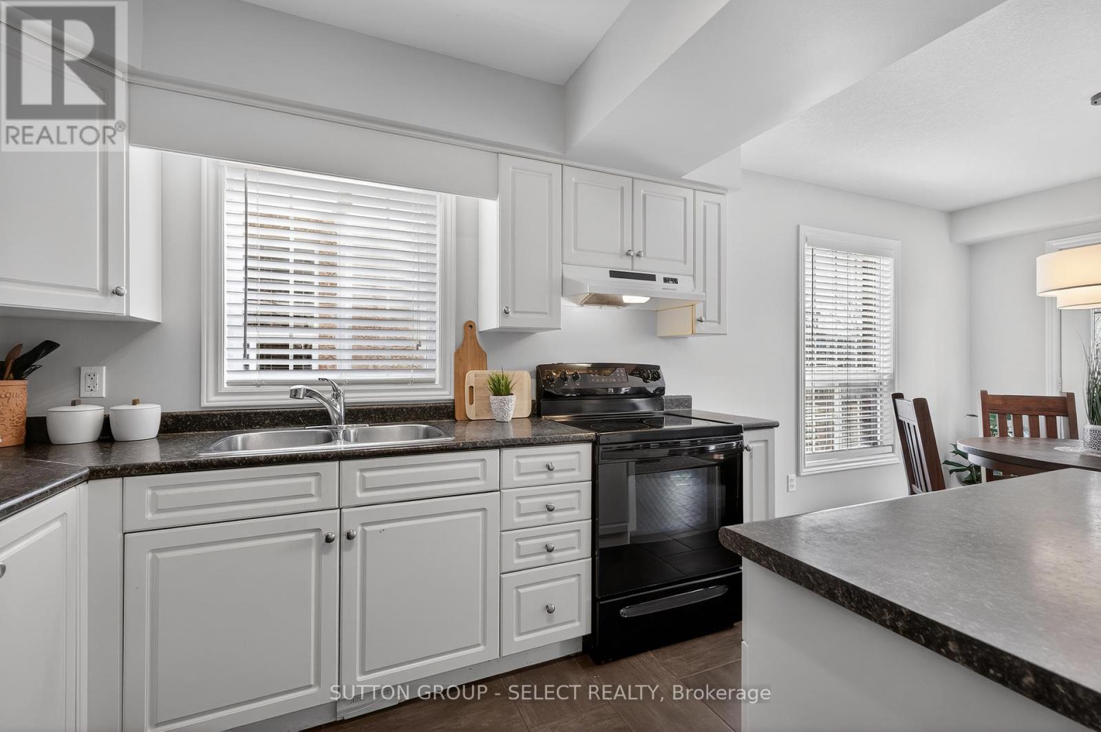 1344 Pleasantview Drive, London North, Ontario  N5X 4P5 - Photo 4 - X12919950