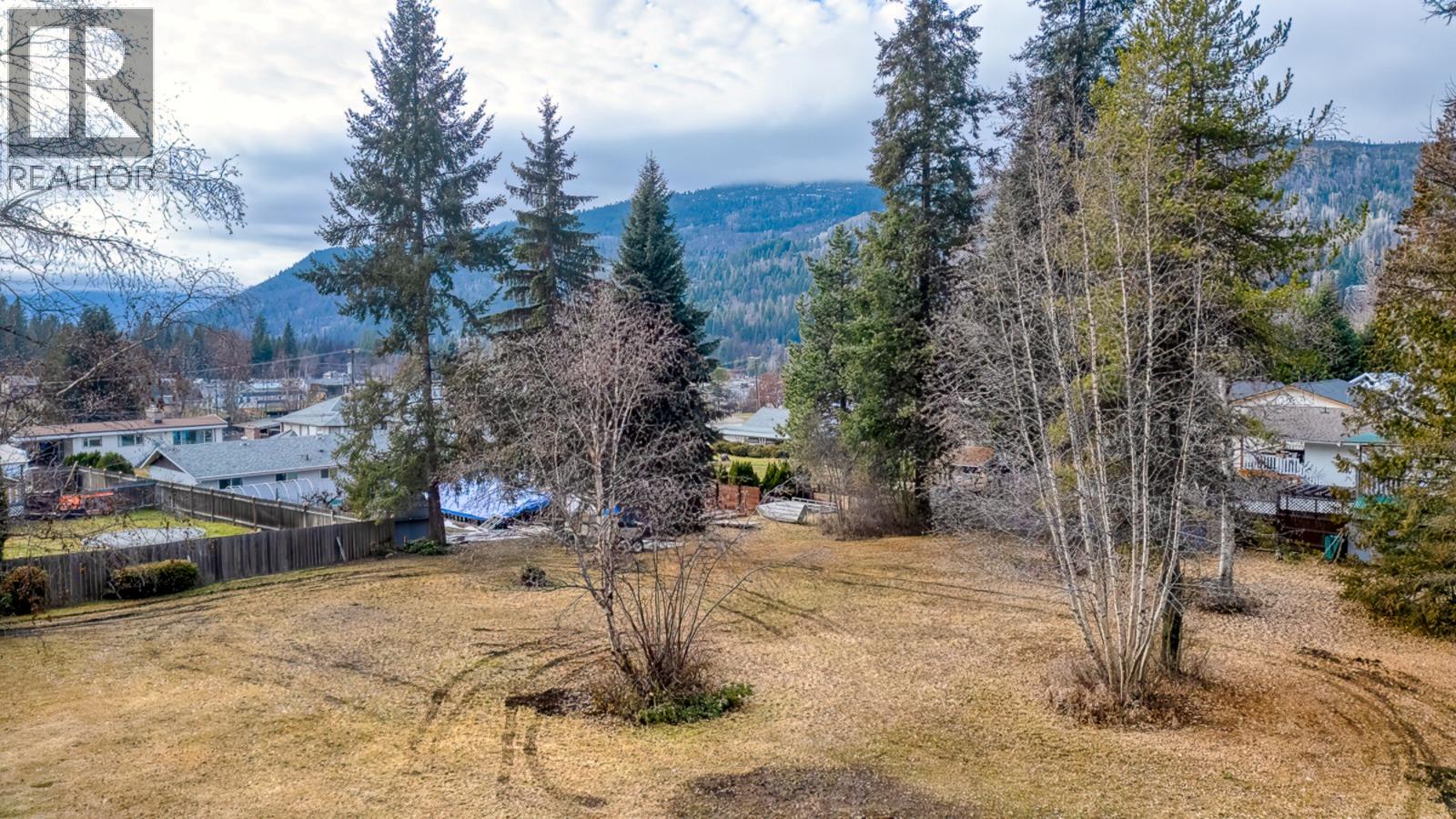 1851 Green Road, Fruitvale, British Columbia  V0G 1Y0 - Photo 58 - 10374914