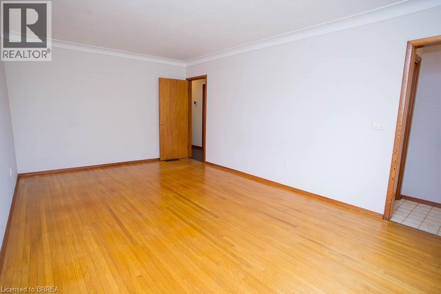 120 Henry Street, Brantford, Ontario  N3S 5C7 - Photo 5 - 40814865