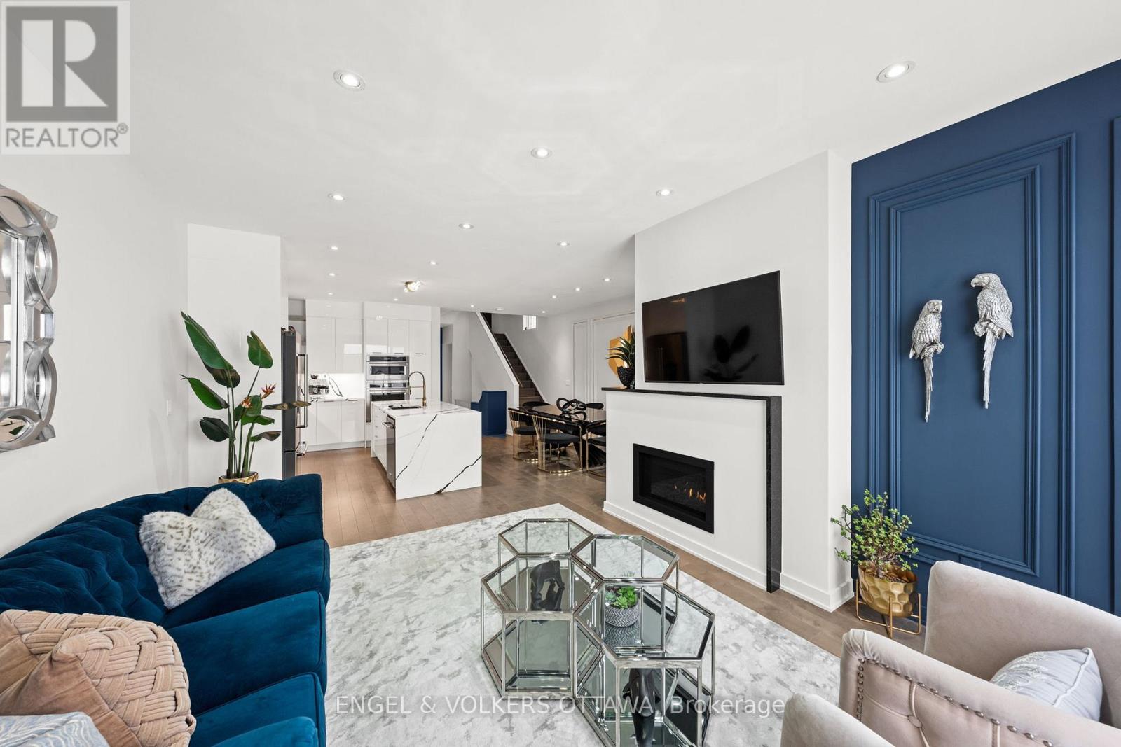 250 Shuttleworth Drive, Ottawa, Ontario  K1T 0T4 - Photo 15 - X12919826