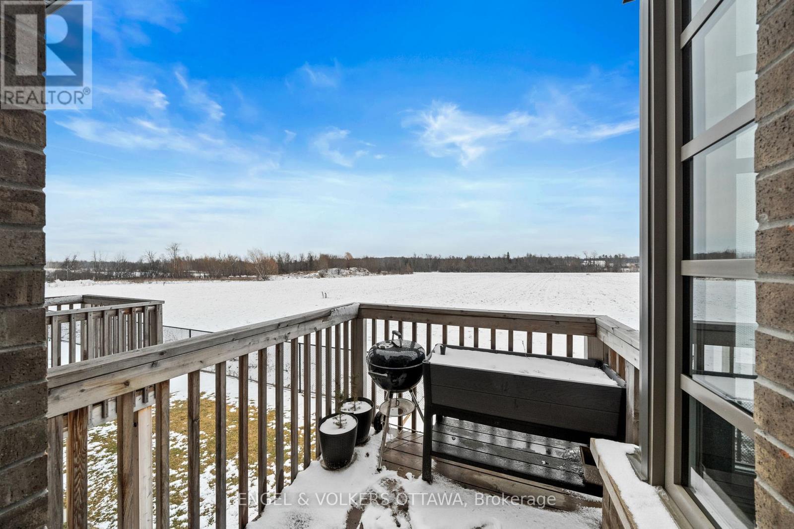 250 Shuttleworth Drive, Ottawa, Ontario  K1T 0T4 - Photo 16 - X12919826