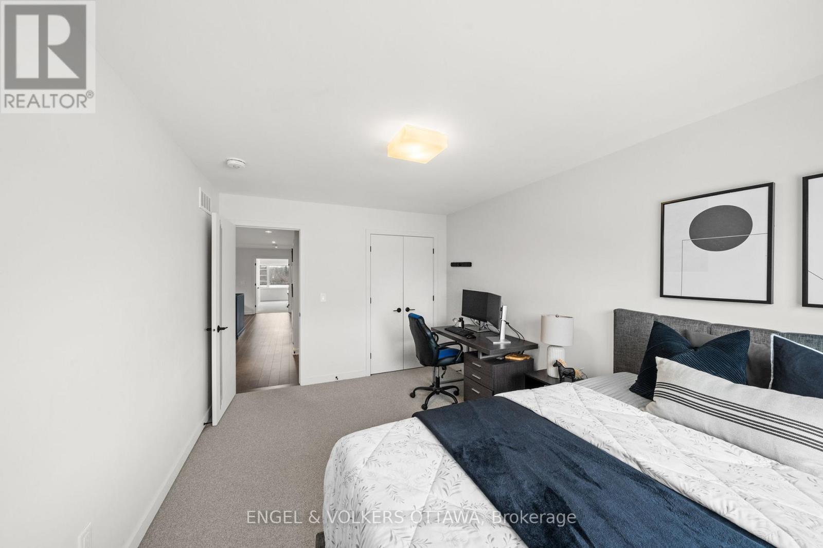 250 Shuttleworth Drive, Ottawa, Ontario  K1T 0T4 - Photo 26 - X12919826