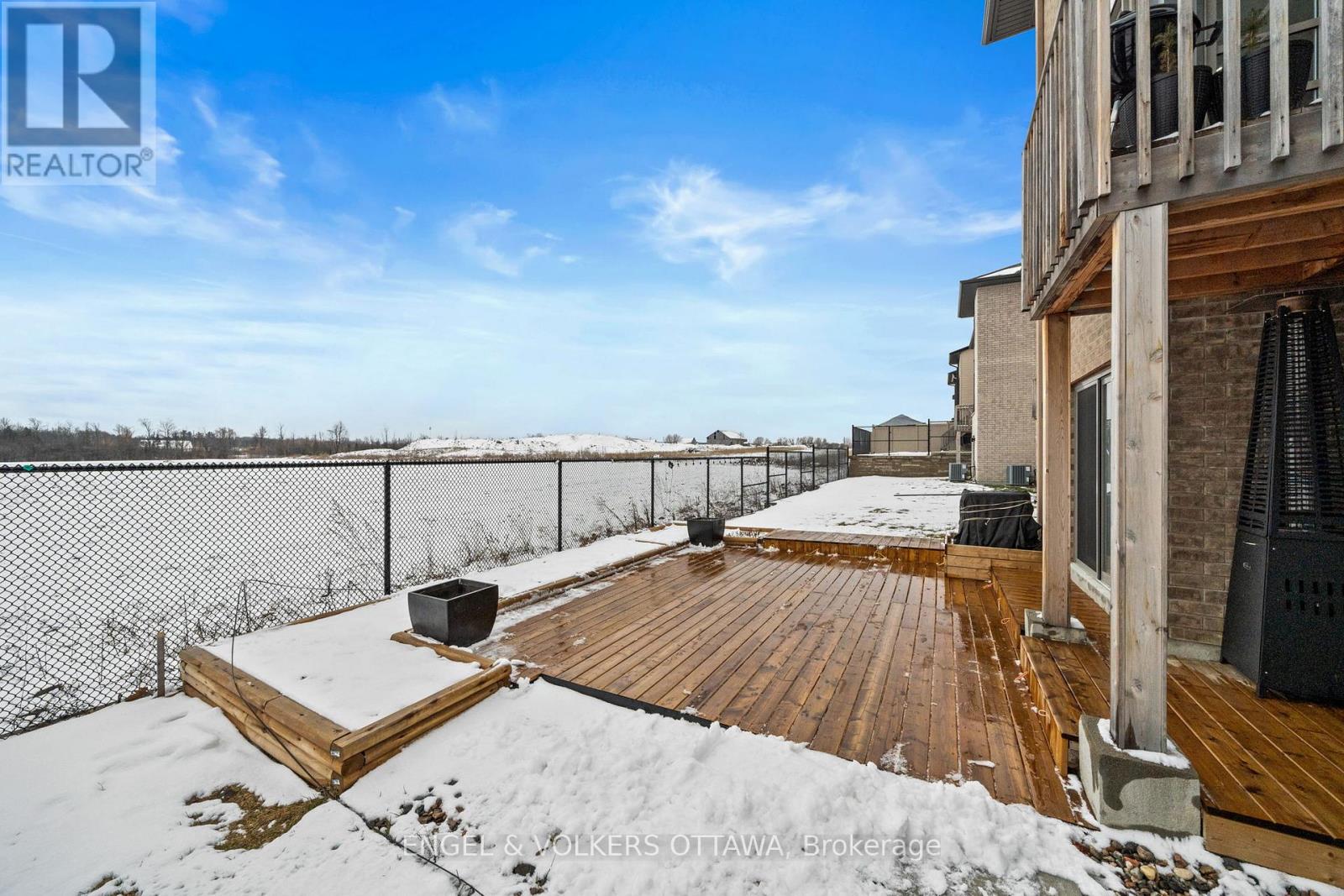 250 Shuttleworth Drive, Ottawa, Ontario  K1T 0T4 - Photo 33 - X12919826