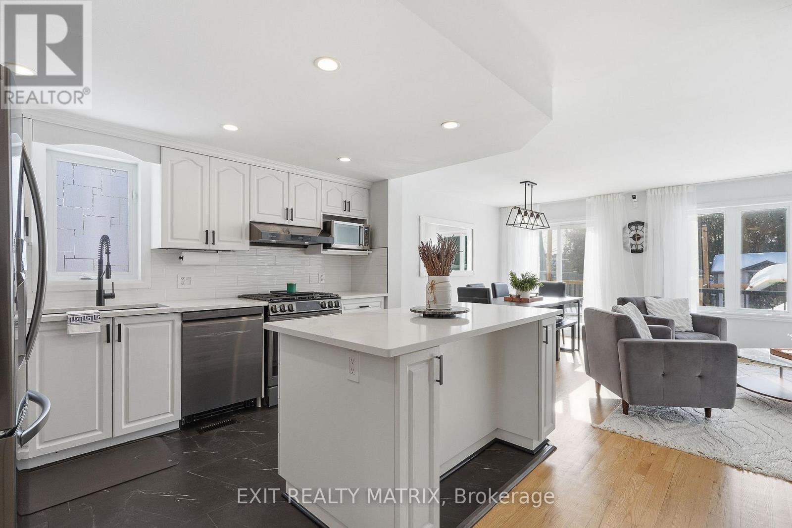 19 Dignard Street, Russell, Ontario  K0A 1W1 - Photo 5 - X12919862