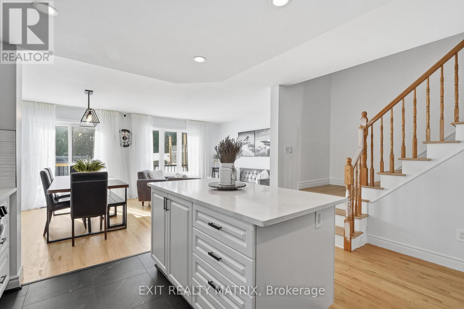 19 Dignard Street, Russell, Ontario  K0A 1W1 - Photo 6 - X12919862