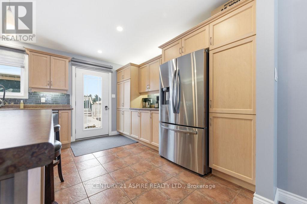 529 Turning Stone Crescent, Petawawa, Ontario K8H 0B3 - Photo 13 - X12919718