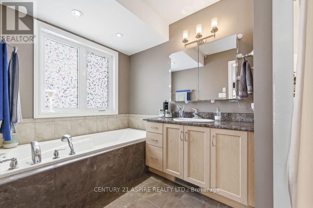 529 Turning Stone Crescent, Petawawa, Ontario K8H 0B3 - Photo 19 - X12919718