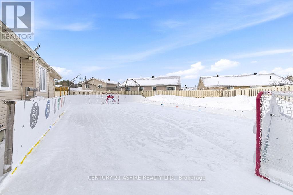 529 Turning Stone Crescent, Petawawa, Ontario K8H 0B3 - Photo 39 - X12919718