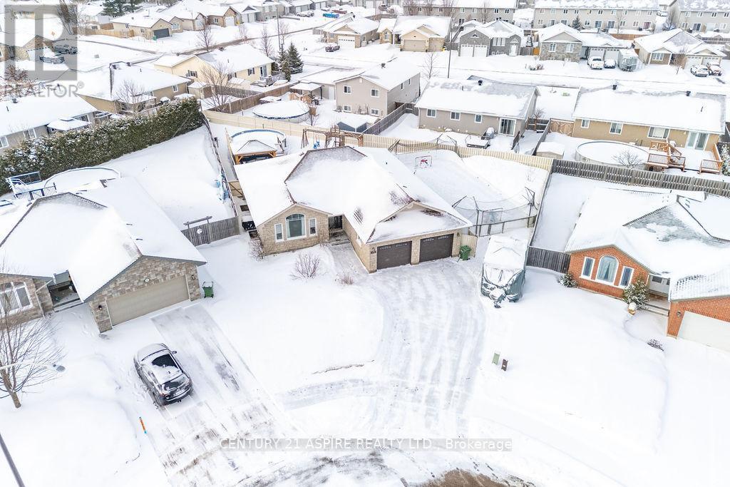 529 Turning Stone Crescent, Petawawa, Ontario K8H 0B3 - Photo 41 - X12919718