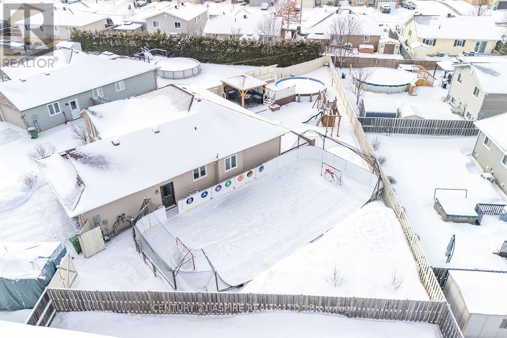 529 Turning Stone Crescent, Petawawa, Ontario K8H 0B3 - Photo 44 - X12919718