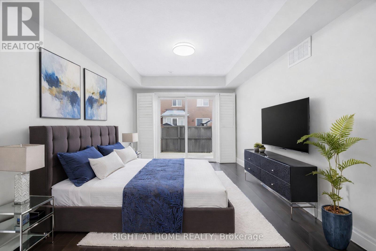 10 Vanhorne Close, Brampton (Northwest Brampton), Ontario  L7A 0X7 - Photo 36 - W12900220