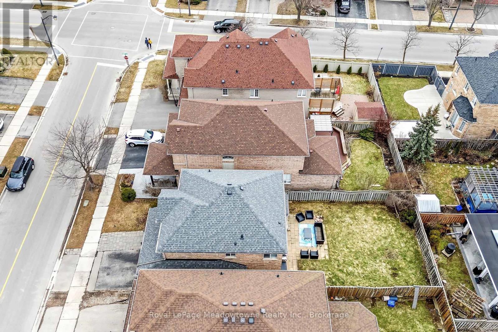 1075 Sprucedale Lane, Milton, Ontario  L9T 5P3 - Photo 43 - W12919860