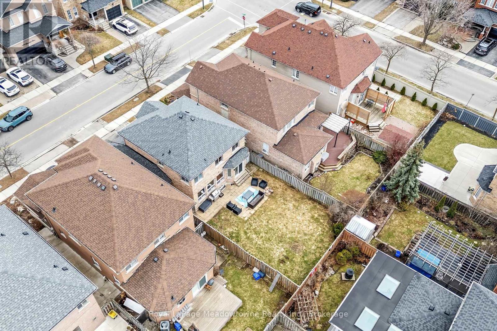 1075 Sprucedale Lane, Milton, Ontario  L9T 5P3 - Photo 44 - W12919860