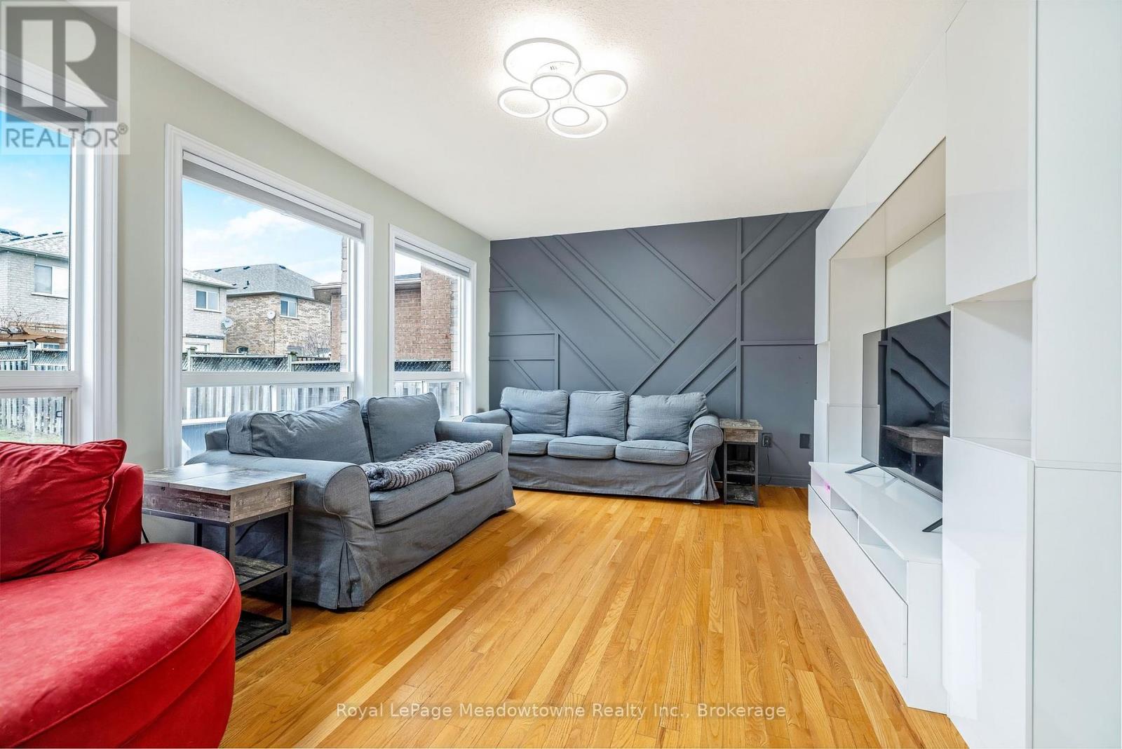 1075 Sprucedale Lane, Milton, Ontario  L9T 5P3 - Photo 9 - W12919860