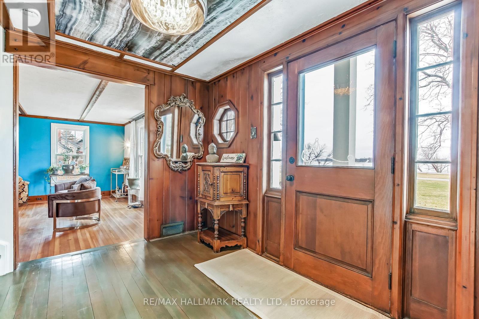 1927 Niagara Parkway, Fort Erie, Ontario  L2A 5M4 - Photo 17 - X12902632