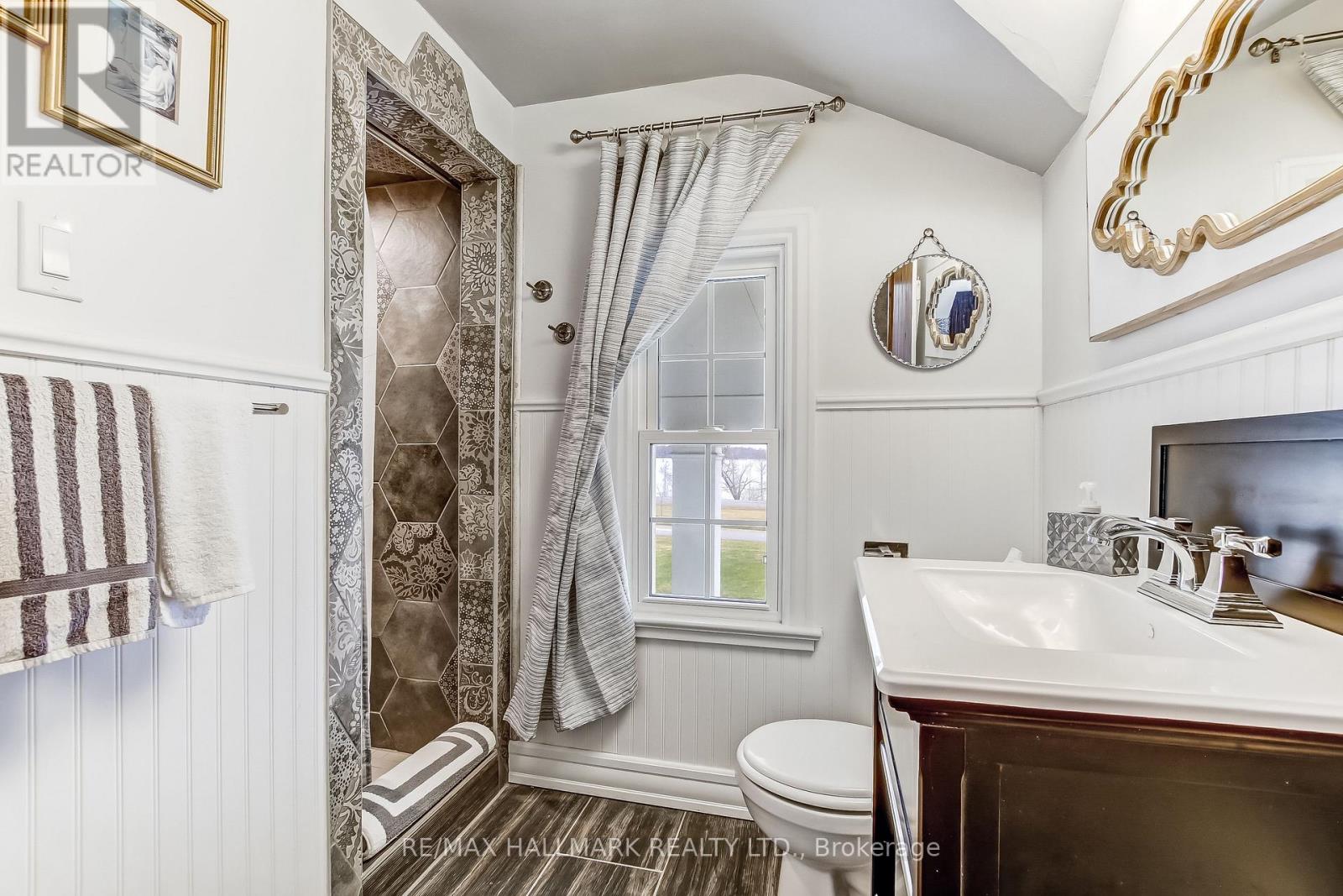 1927 Niagara Parkway, Fort Erie, Ontario  L2A 5M4 - Photo 26 - X12902632