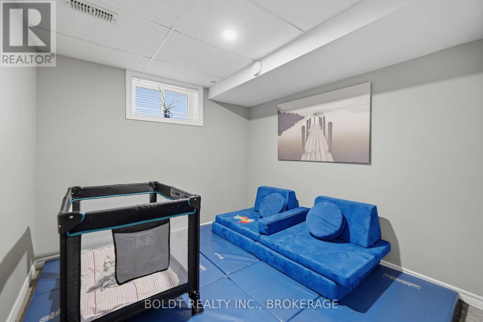 249 Mcalpine Avenue S, Welland, Ontario  L3B 1T8 - Photo 33 - X12919848