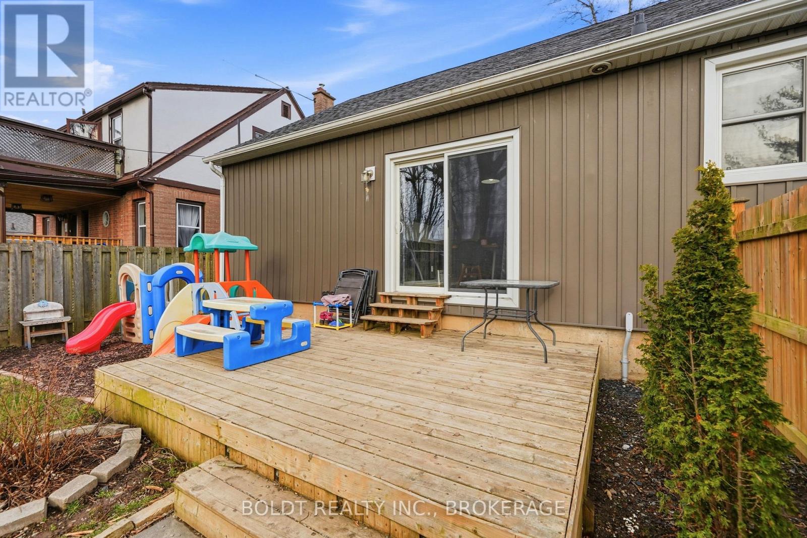 249 Mcalpine Avenue S, Welland, Ontario  L3B 1T8 - Photo 39 - X12919848