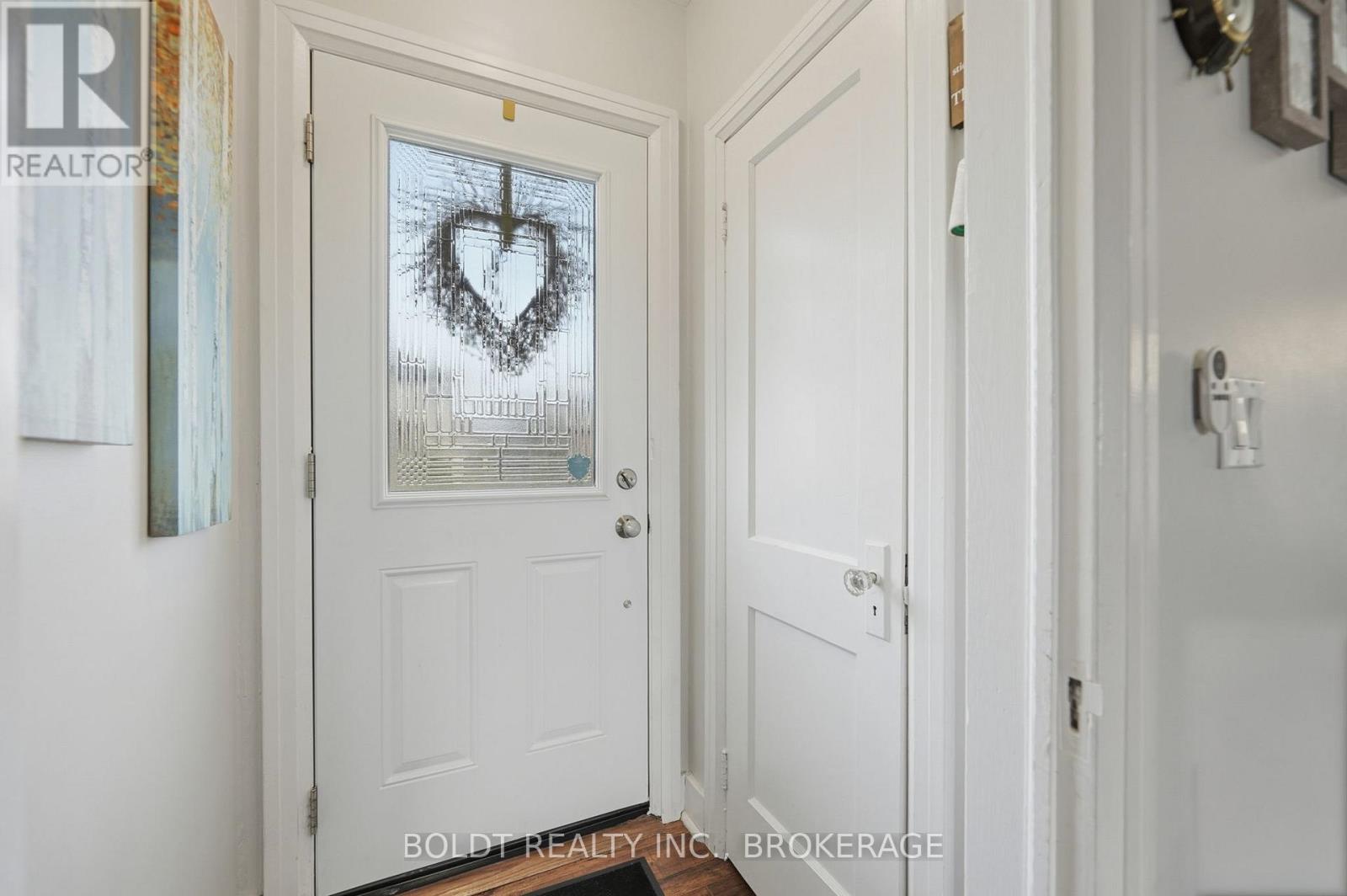 249 Mcalpine Avenue S, Welland, Ontario  L3B 1T8 - Photo 6 - X12919848