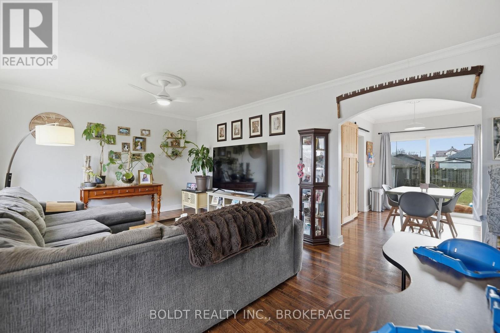 249 Mcalpine Avenue S, Welland, Ontario  L3B 1T8 - Photo 7 - X12919848