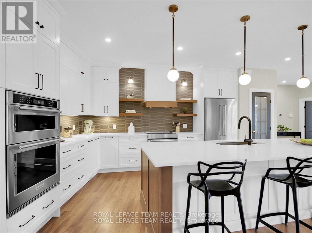 6196 Elkwood Drive, Ottawa, Ontario  K4P 1M9 - Photo 11 - X12919628