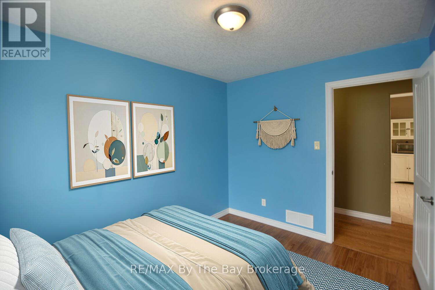 409 Robinson Road, Wasaga Beach, Ontario L9Z 2Z5 - Photo 29 - S12919798