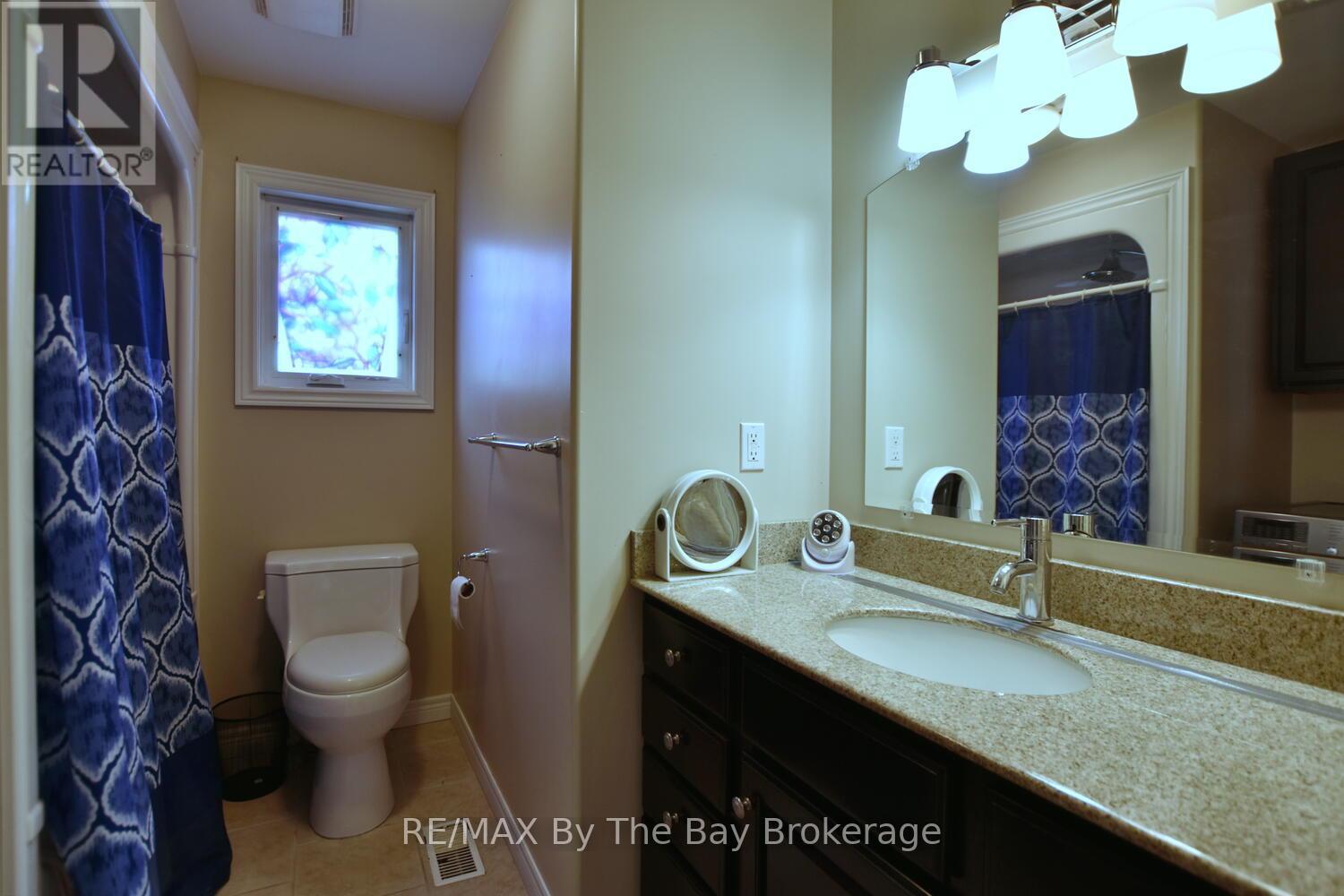 409 Robinson Road, Wasaga Beach, Ontario L9Z 2Z5 - Photo 31 - S12919798