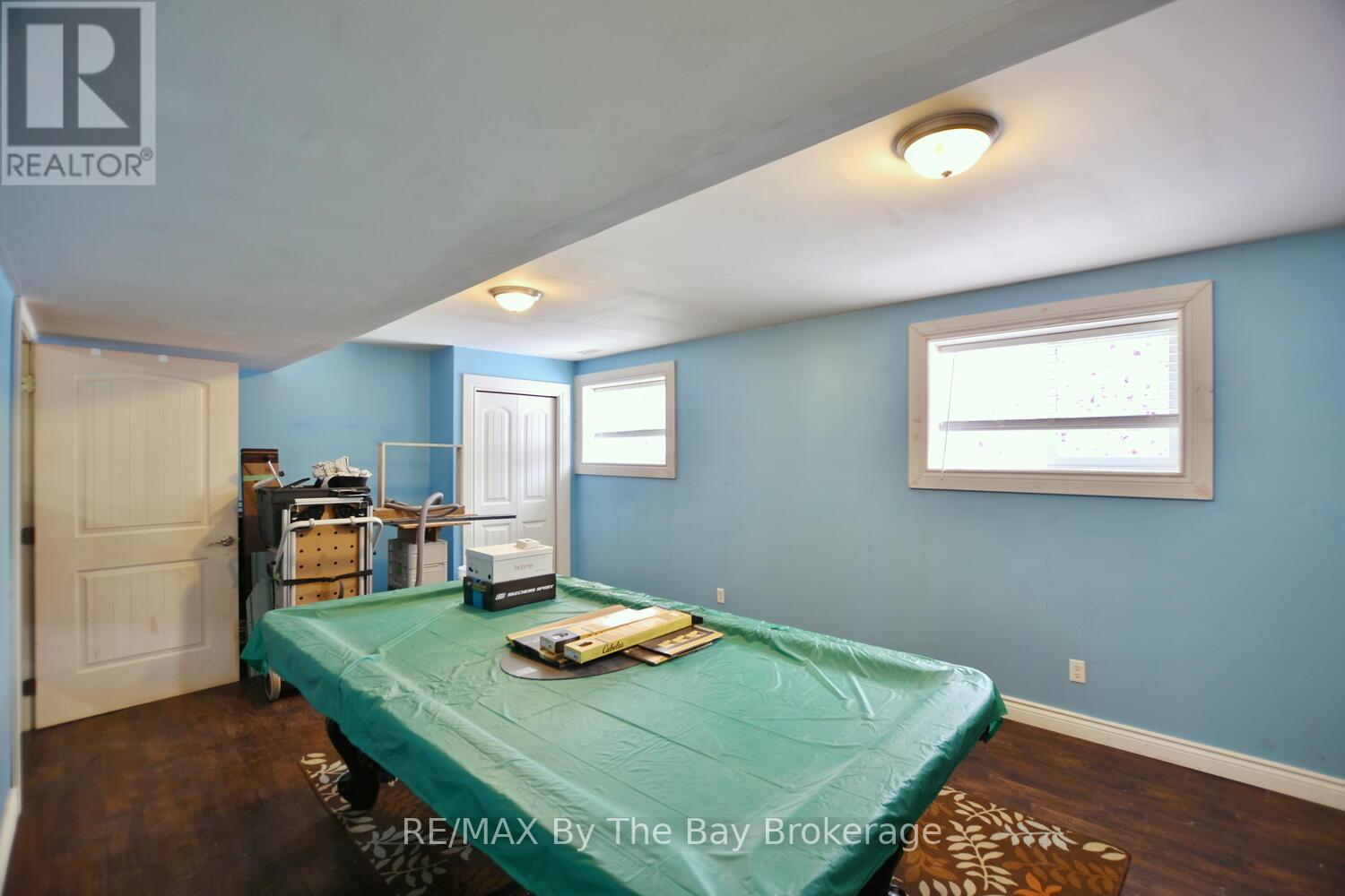 409 Robinson Road, Wasaga Beach, Ontario L9Z 2Z5 - Photo 38 - S12919798