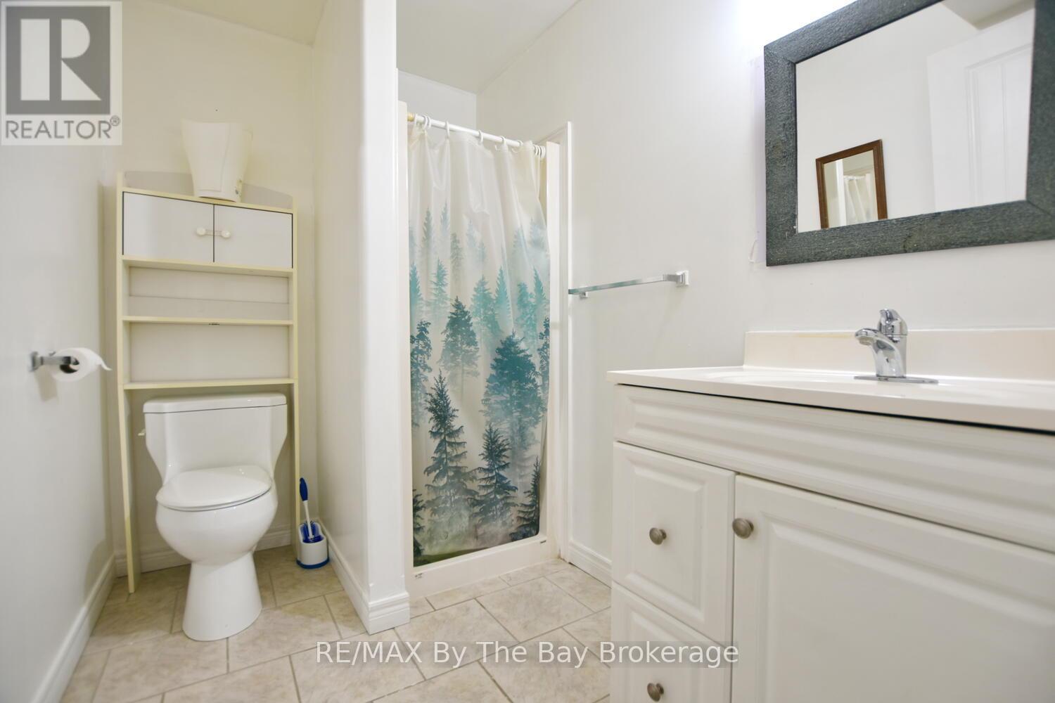 409 Robinson Road, Wasaga Beach, Ontario L9Z 2Z5 - Photo 40 - S12919798