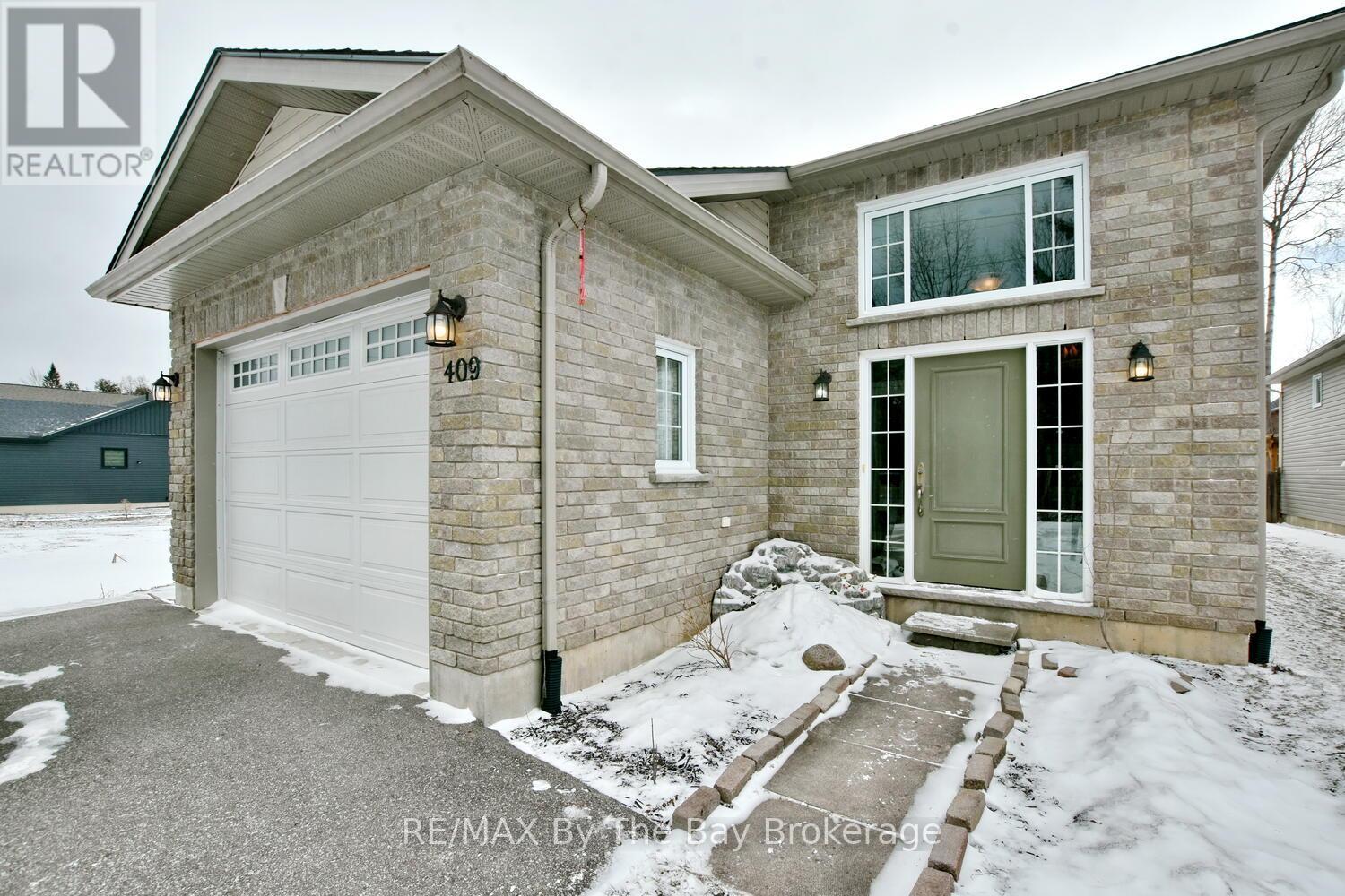 409 Robinson Road, Wasaga Beach, Ontario L9Z 2Z5 - Photo 43 - S12919798